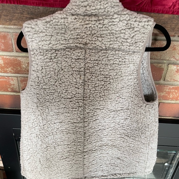 Size S Vest NWOT - Picture 3 of 3